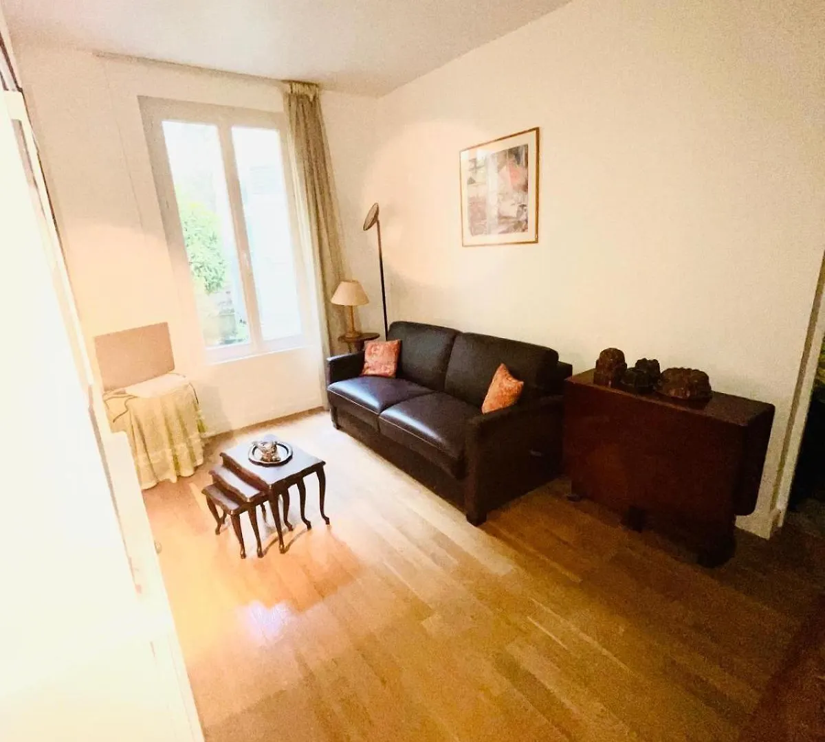 Raviere Apartment *